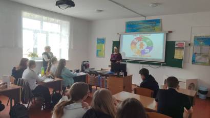 В рамках идеологемы "Закон и Порядок" 5 мая 2026 года, для учащихся КГУ "Казанская ОШ"  проведен лекторий основанный на принципах "мы разные,но мы равные" и "единство в многообразии", направленных на укрепление толерантных межэтнических отношений среди уч