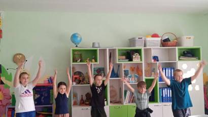 2026 жылғы 8 маусым күні Қазанка жалпы білім беретін мектебінің жанындағы «Күншуақ» мектепалды алаңында «Салауатты өмір салты» тақырыбындағы күн өтті.